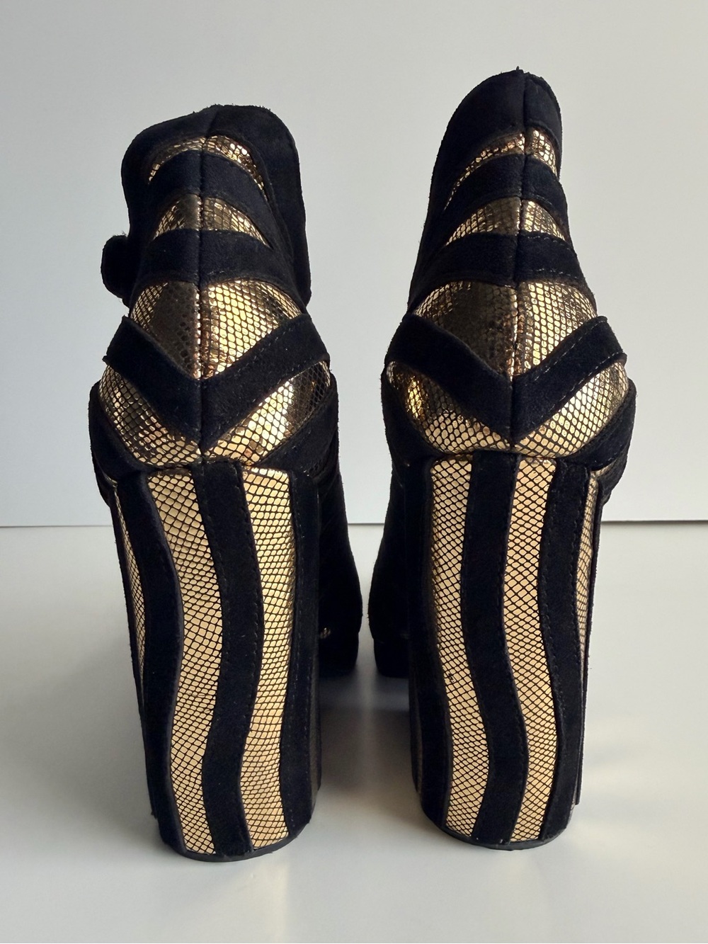 Jeffrey Campbell Hecate Black and Gold Cutout Wedge Metallic Heels size 6 - Picture 6 of 12
